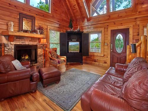 Bear Creek Lodge Five Bedroom Cabin In Tn