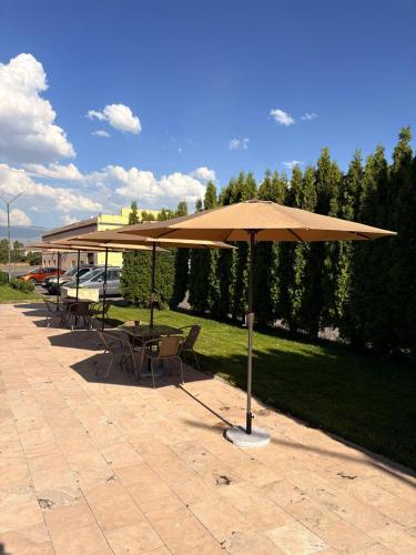 Dārzs, Politaly Hotel in Abovyan