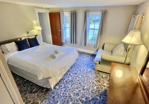 Maple Hill Farm Bed & Breakfast in New London (NH)