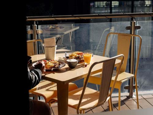 Restaurante, Mantra MacArthur Canberra in Camberra