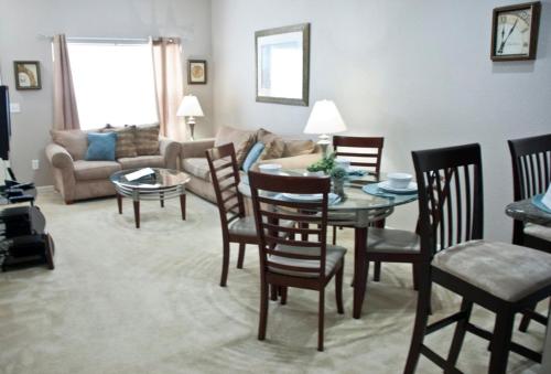 Venetian Bay Townhome #103 - Three Bedroom Home - image 6