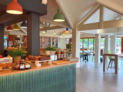 Pubi/sohvabaar, greet Hotel Dijon Sud Longvic in Longvic