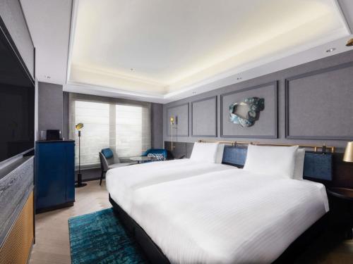 Twin room, privilege, shower