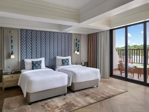 2 twin beds
