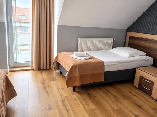2 twin beds