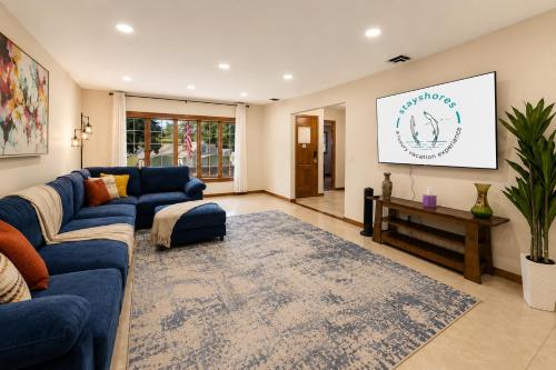8BR house with Private Pool, BBQ, Games in Rahway (NJ)
