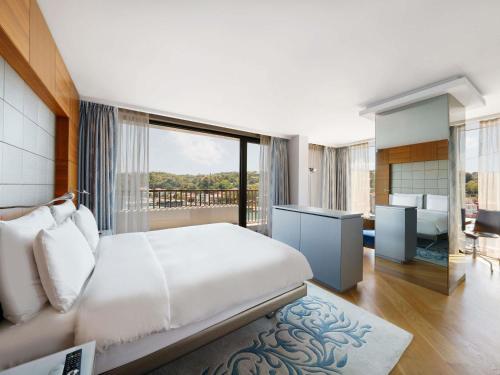 2 king beds, 2 twin beds