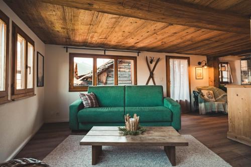 Mayen 1637 Chalet