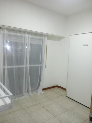 Departamento Laprida Habitaciones privadas - image 5