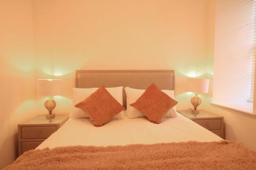 Crown House Apartment