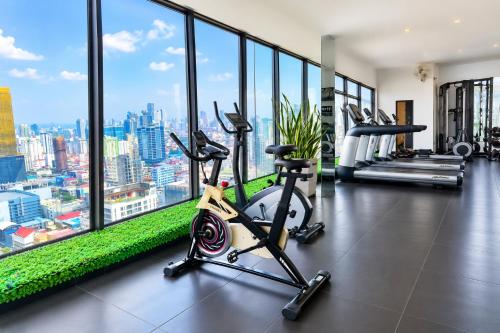Grand Central Diamond Suites - image 5