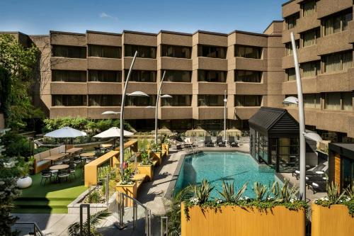 Swimming pool, Delta Hotels Quebec in Quebec City (QC)