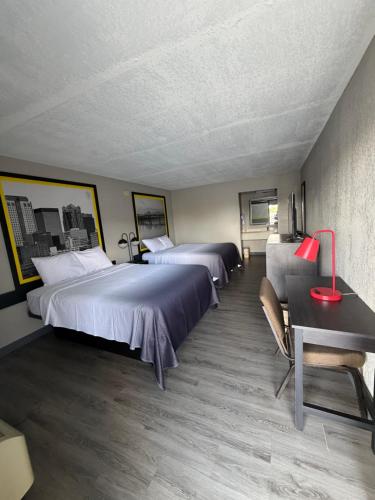 Tourway Inn near หอเกียรติยศกีฬาอลาบามาและพิพิธภัณฑ์