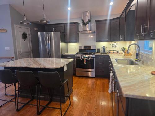 The Danielson Retreat Spacious 3BR 3BA Home in Scituate (RI)