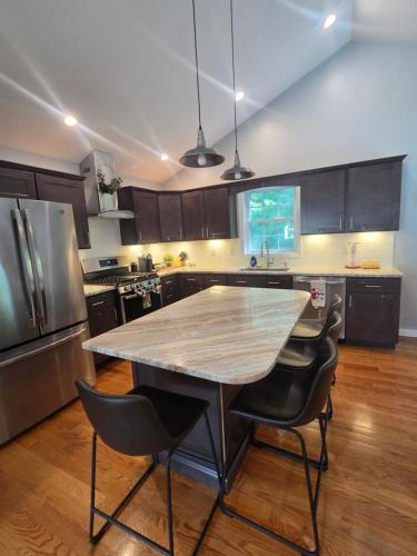The Danielson Retreat Spacious 3BR 3BA Home in Scituate (RI)
