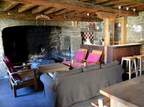 酒吧/高級酒吧, La Ferme du Crouzet in 馬爾熱里德地區聖德尼