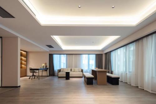 Atour Hotel Shanghai Chongming Dongtan Business Plaza 3