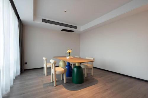 Atour Hotel Shanghai Chongming Dongtan Business Plaza 5