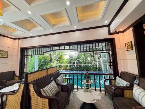 Khách sạn Indochine (Khach san Indochine) in Sing Cong