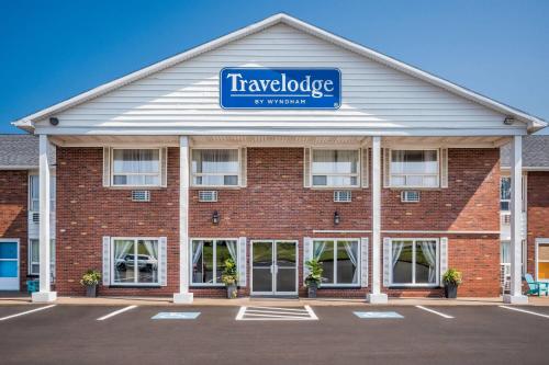 Travelodge by Wyndham Amherst