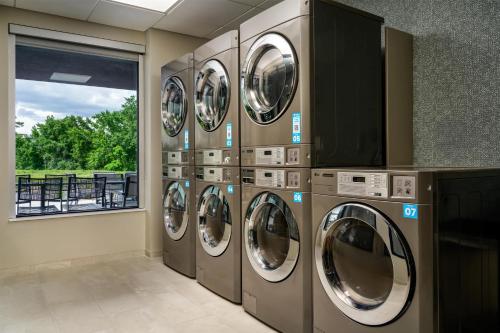 Hyatt Studios Jacksonville/St Johns Town Center - image 4