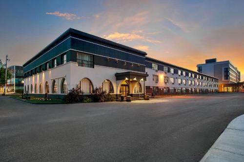 Days Inn by Wyndham Montreal Airport Conference Centre