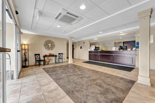 Előcsarnok, Suburban Extended Stay Hotel Washington in Washington Városközpont