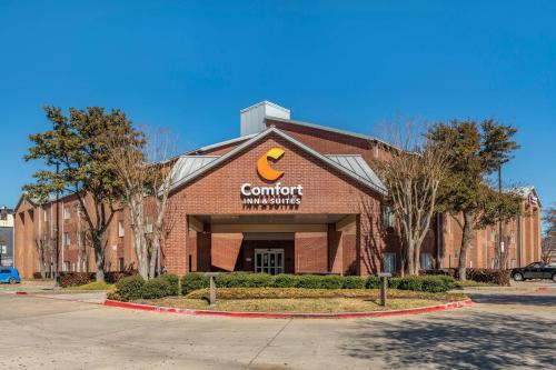 Экстерьер, Comfort Inn & Suites North Dallas-Addison in Галлерия