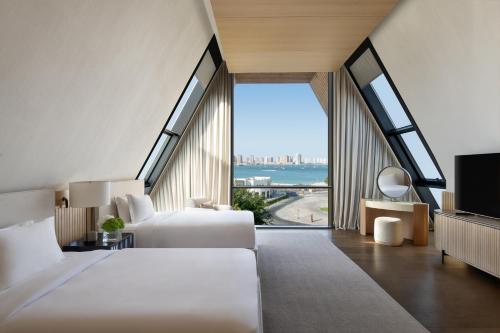 Katara Hills Doha, LXR Hotels & Resorts