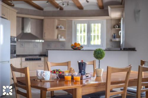 Villa Soleada by Abahana Villas - image 4
