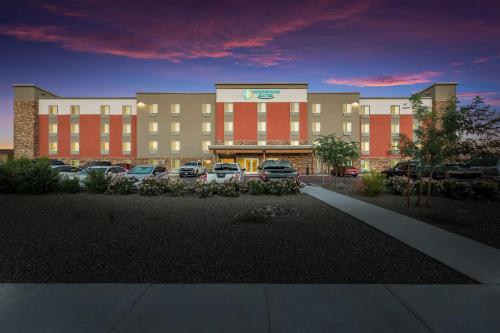 Hotellet från utsidan, WoodSpring Suites Phoenix-Deer Valley in Deer Valley
