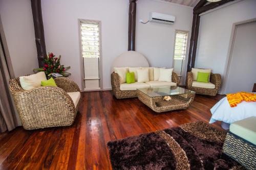 Facilities, Saletoga Sands Resort and Spa in Utulaelae