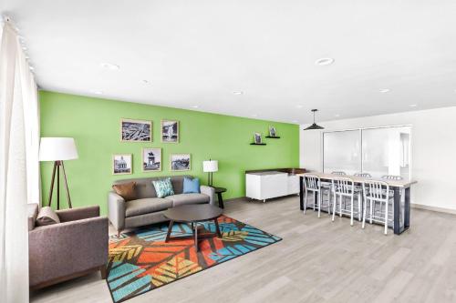 Előcsarnok, WoodSpring Suites South Houston Hobby in South Houston