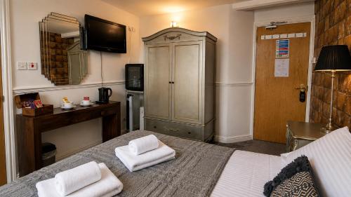 1 double bed
