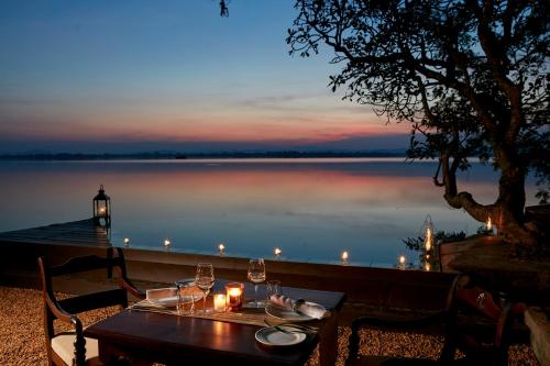 อาหารและเครื่องดื่ม, เอกโด เลค เฮาส์ โปลอนนารุวา (Ekho Lake House Polonnaruwa) in โปลอนนารุวา