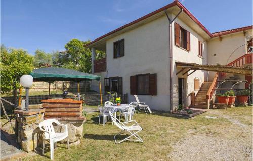 Зовнішній вигляд готелю, 2 Bedroom Nice Home In Marina Di Ascea in Ацеа