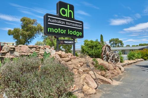 Australian Homestead Motor Lodge