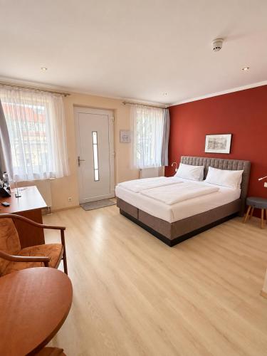 1 queen bed