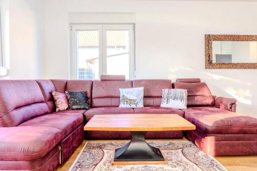 Free parking I 2 BR, kitchen & terrace - Location saisonnière - Sankt Pölten