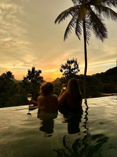 Cinnamon Sunset Villa