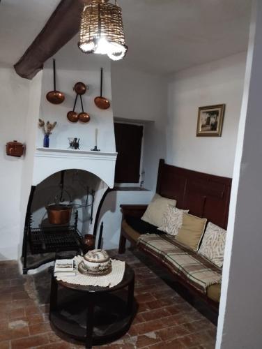 Létesítmények, Casa Tardanet in Peralta De La Sal