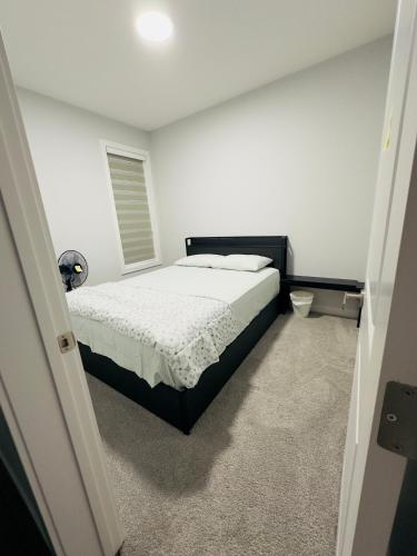 Private room Minutes to Calgary airport YYC, Downtown, Banff