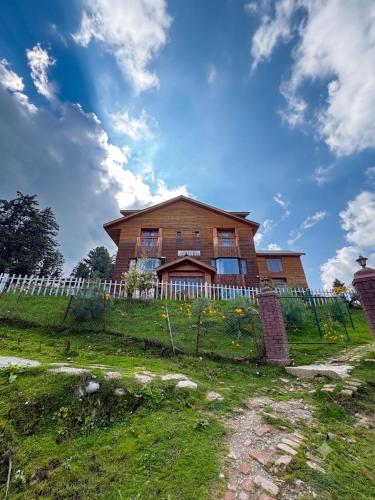 Pine Palace Platinum in Gulmarg