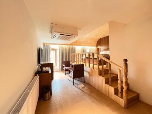 Pine Palace Platinum in Gulmarg