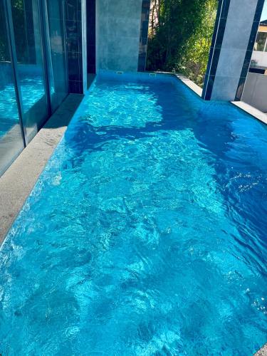 Jacuzzi Apartment 888