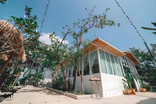 The State Resort in Wat Phrik