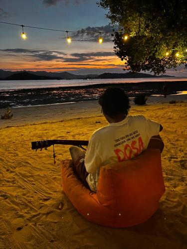 El-Mindri Bungalow dan Resto in Gili Gede