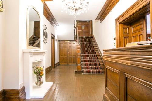 Manor Parc Hotel - image 3