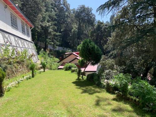 House in Historic Shimla - image 4