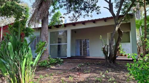 Casa a 50 m de la playa y 300 m de Termas San José
